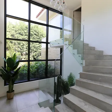 Beautiful Gigaro St Tropez 9 People 라크루아발메르